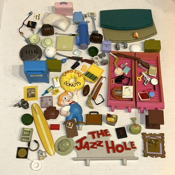Lot of The Simpsons WOS World Of Springfield Accessories Playmates Parts Lard C4